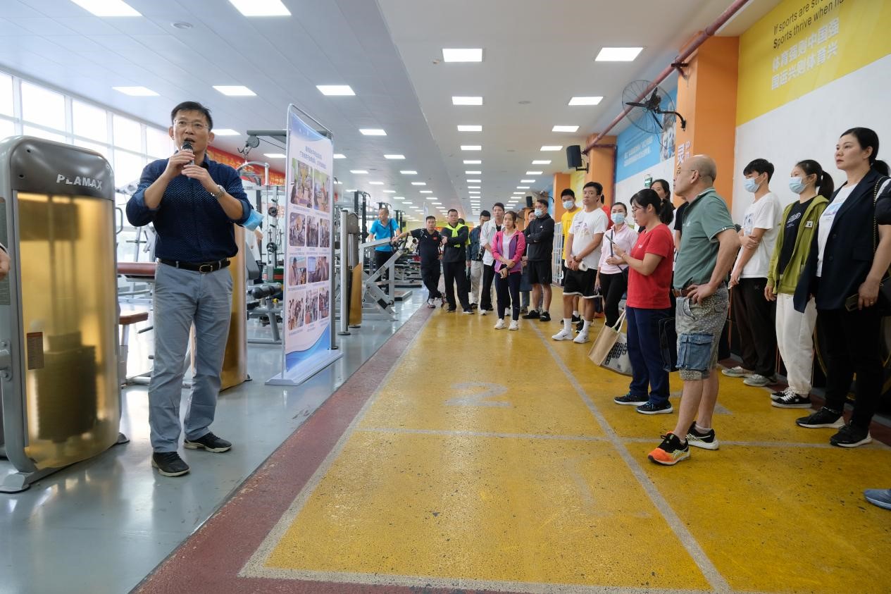孙健体育总监介绍体能训练中心.jpg 孙健体育总监介绍体能训练中心.jpg